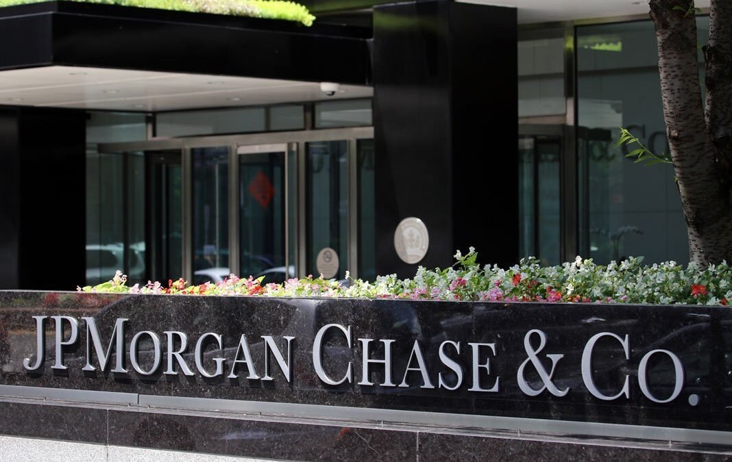 Jamie Dimon threatens to close down bitcoin and crypto currencies if they get too big