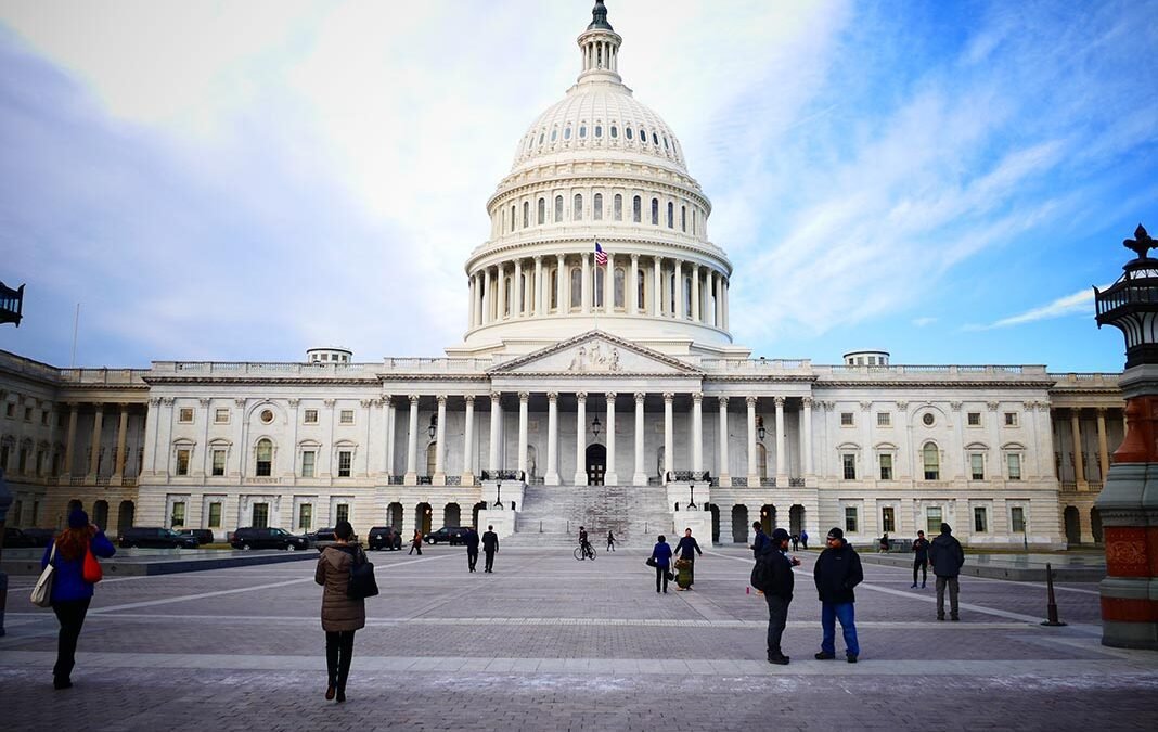 Senate lawmakers analyze the ‘Space Race’ of trucking