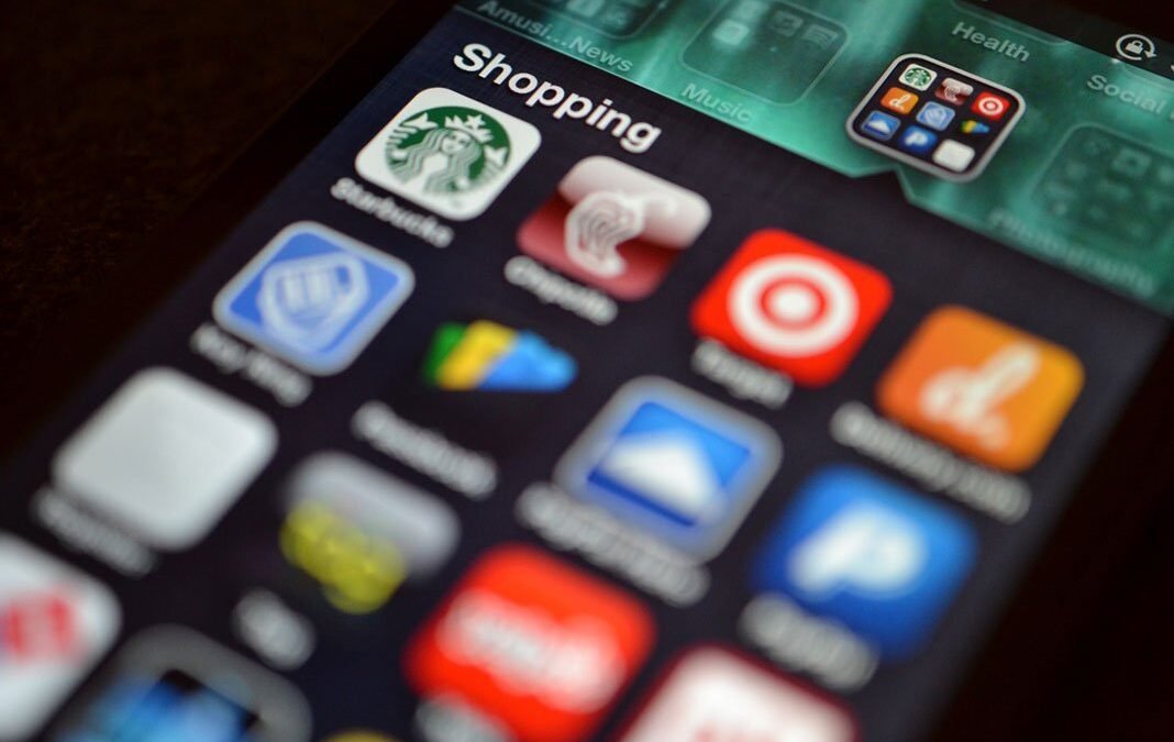 Flipkart CEO takes charge of HR operations