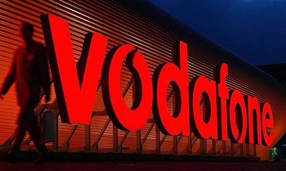 Vodafone Ties-up with HOOQ