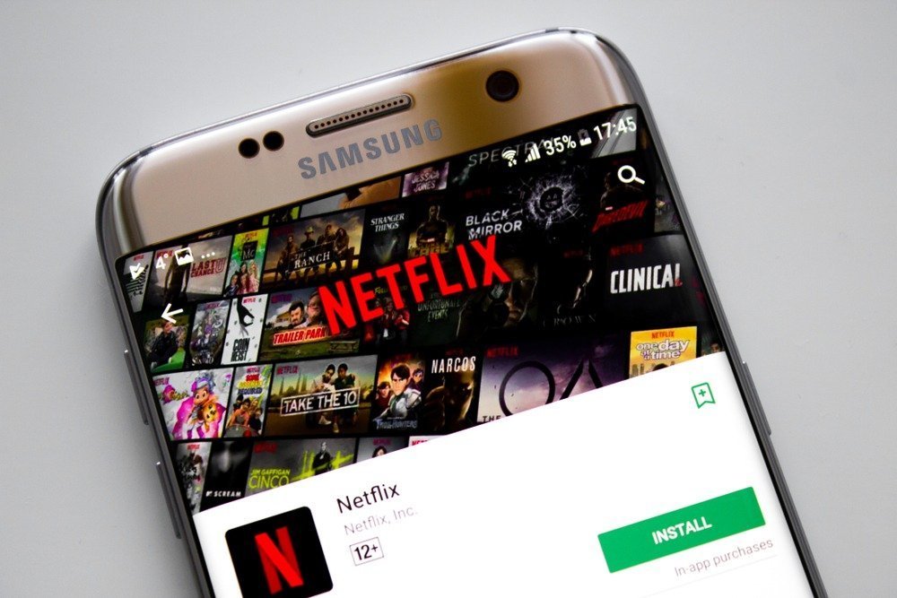 Netflix Stock Plummets after Missing Quarterly Targets