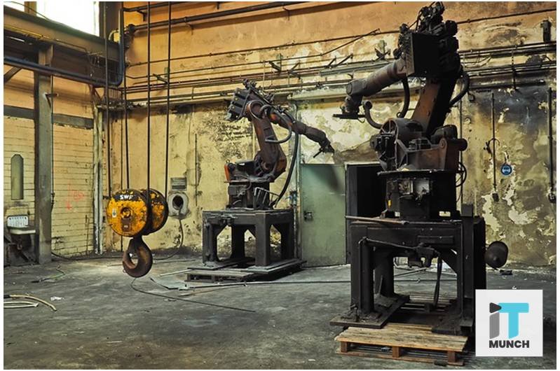 Read the latest research blog on LegalTechMunch titled 'Working Alongside People: Rise of the Cobots'