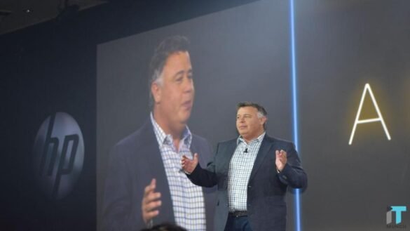 Dion Weisler steps down as HP CEO | LegalTechMunch