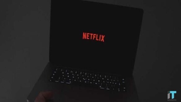 Netflix streaming on laptop | LegalTechMunch