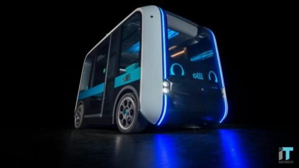 Electric autonomous shuttle | LegalTechMunch