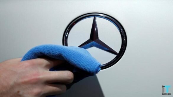 Mercedes-Benz logo