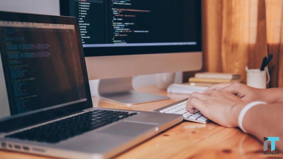 A person coding on the computer | LegalTechMunch