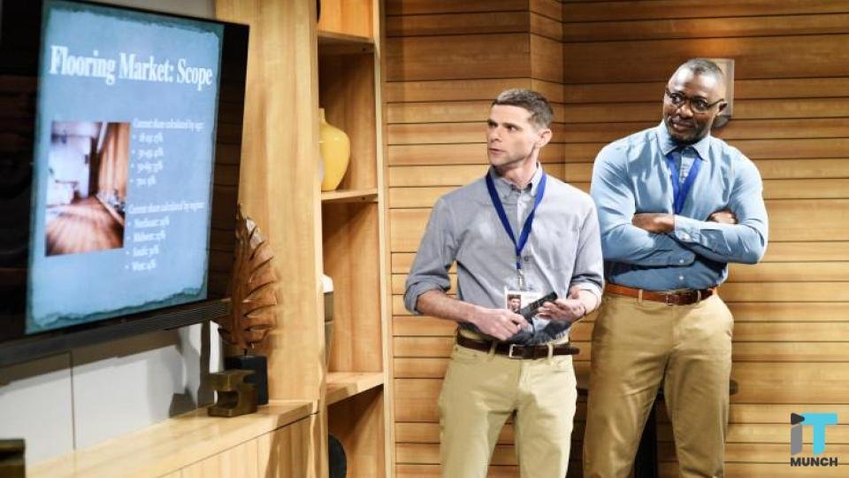 Two men giving presentation | LegalTechMunch