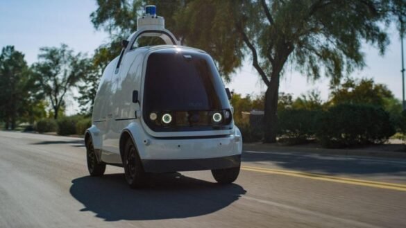 Walmart associates with self-driving startup Nuro