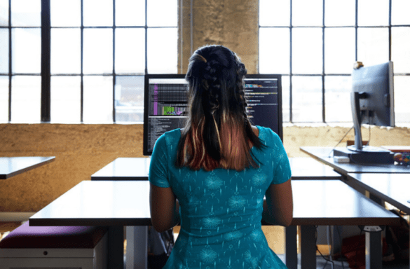 A lady using the computer | LegalTechMunch