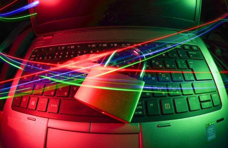 Is the hype around data monitoring solutions justified? 3 High security with open source applications