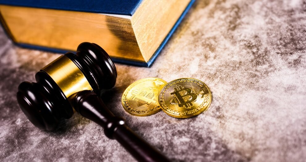 Justice persecutes the buyers of illegal bitcoins, accuses of fraud.