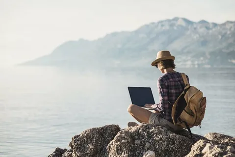 Digital Nomadism: How Technology is Redefining Work and Lifestyle