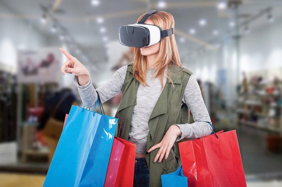 The Role of Digital Tools in Reshaping Retail Shopping Experiences